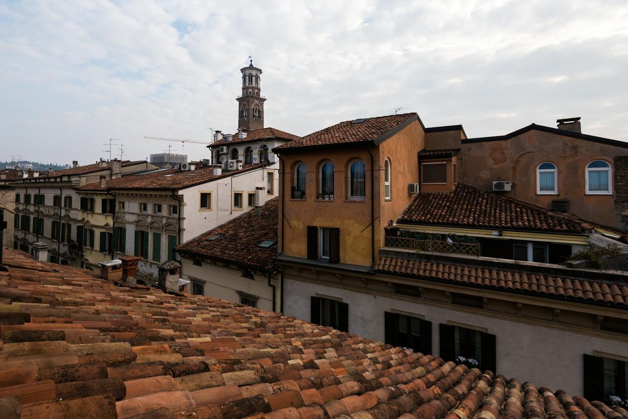 Bright Apartments Verona - Borsari Historical Esterno foto