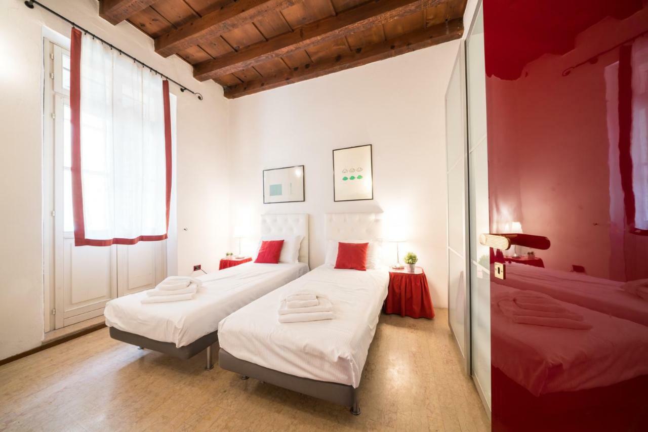 Bright Apartments Verona - Borsari Historical Esterno foto